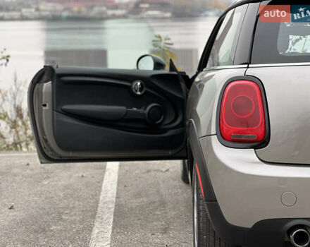 Бежевий Міні Cooper, об'ємом двигуна 1.5 л та пробігом 107 тис. км за 11500 $, фото 8 на Automoto.ua