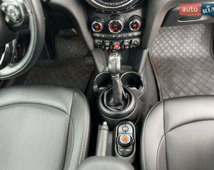 Бежевий Міні Cooper, об'ємом двигуна 1.5 л та пробігом 107 тис. км за 11500 $, фото 17 на Automoto.ua