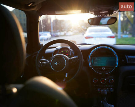 Бежевий Міні Cooper, об'ємом двигуна 2 л та пробігом 36 тис. км за 23000 $, фото 36 на Automoto.ua