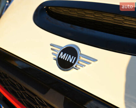 Бежевий Міні Cooper, об'ємом двигуна 2 л та пробігом 36 тис. км за 23000 $, фото 12 на Automoto.ua