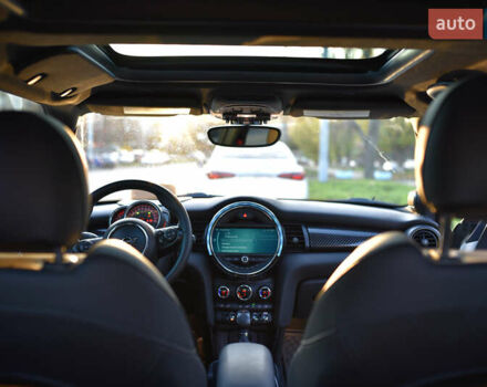 Бежевий Міні Cooper, об'ємом двигуна 2 л та пробігом 36 тис. км за 23000 $, фото 25 на Automoto.ua