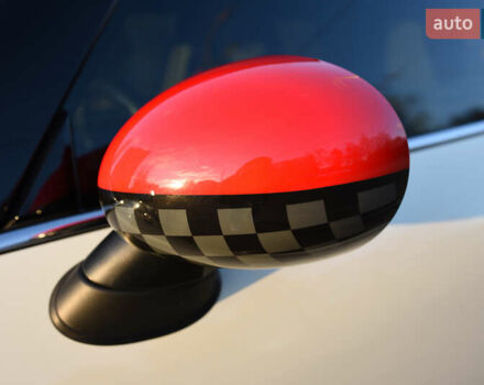 Бежевий Міні Cooper, об'ємом двигуна 2 л та пробігом 36 тис. км за 23000 $, фото 11 на Automoto.ua