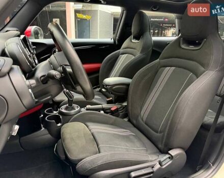 Бежевий Міні Cooper, об'ємом двигуна 2 л та пробігом 53 тис. км за 26990 $, фото 10 на Automoto.ua