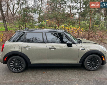 Бежевый Мини Купер, объемом двигателя 1.6 л и пробегом 57 тыс. км за 16990 $, фото 5 на Automoto.ua