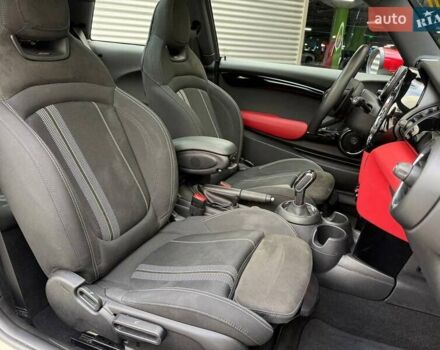 Бежевий Міні Cooper, об'ємом двигуна 2 л та пробігом 53 тис. км за 26990 $, фото 13 на Automoto.ua