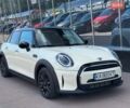 Бежевий Міні Cooper, об'ємом двигуна 1.5 л та пробігом 32 тис. км за 33000 $, фото 1 на Automoto.ua