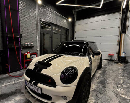 Бежевый Мини Купер, объемом двигателя 1.6 л и пробегом 143 тыс. км за 9200 $, фото 1 на Automoto.ua