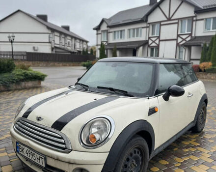 Бежевий Міні Cooper, об'ємом двигуна 1.6 л та пробігом 350 тис. км за 3000 $, фото 1 на Automoto.ua
