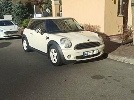 Бежевый Мини Купер, объемом двигателя 1.4 л и пробегом 181 тыс. км за 5000 $, фото 1 на Automoto.ua