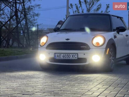 Бежевий Міні Cooper, об'ємом двигуна 1.6 л та пробігом 234 тис. км за 7400 $, фото 1 на Automoto.ua