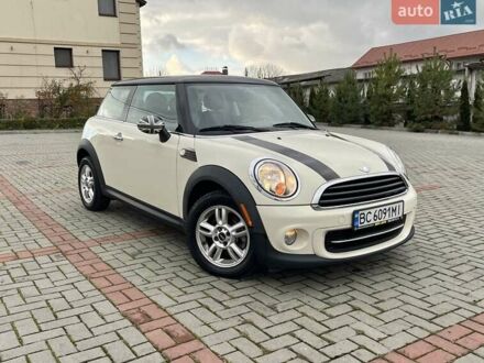Бежевий Міні Cooper, об'ємом двигуна 1.6 л та пробігом 110 тис. км за 8199 $, фото 1 на Automoto.ua