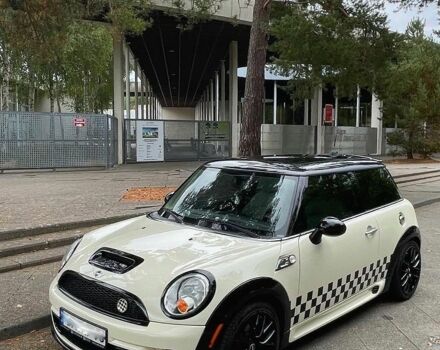 Бежевий Міні Cooper, об'ємом двигуна 1.6 л та пробігом 160 тис. км за 9341 $, фото 1 на Automoto.ua