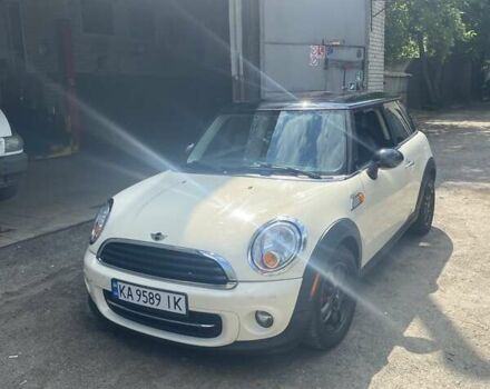 Бежевий Міні Cooper, об'ємом двигуна 1.6 л та пробігом 245 тис. км за 8000 $, фото 1 на Automoto.ua