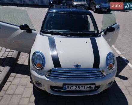 Бежевий Міні Cooper, об'ємом двигуна 1.6 л та пробігом 117 тис. км за 8100 $, фото 1 на Automoto.ua