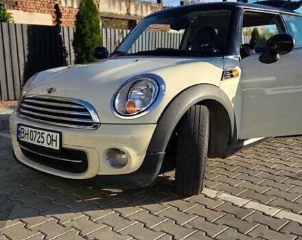Бежевый Мини Купер, объемом двигателя 1.6 л и пробегом 87 тыс. км за 11950 $, фото 1 на Automoto.ua