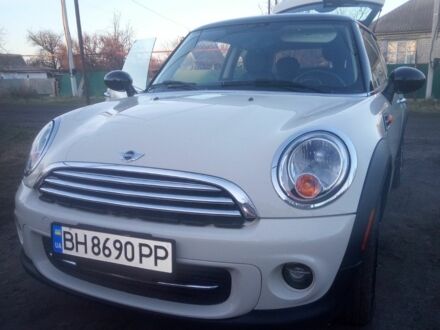 Бежевый Мини Купер, объемом двигателя 1.6 л и пробегом 78 тыс. км за 7500 $, фото 1 на Automoto.ua