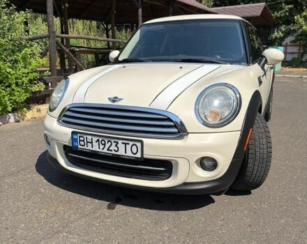 Бежевий Міні Cooper, об'ємом двигуна 1.6 л та пробігом 271 тис. км за 7500 $, фото 1 на Automoto.ua