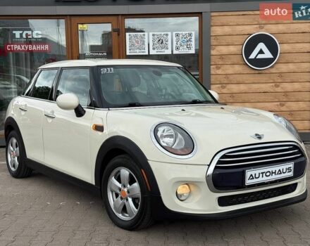 Бежевий Міні Cooper, об'ємом двигуна 1.5 л та пробігом 224 тис. км за 8999 $, фото 1 на Automoto.ua