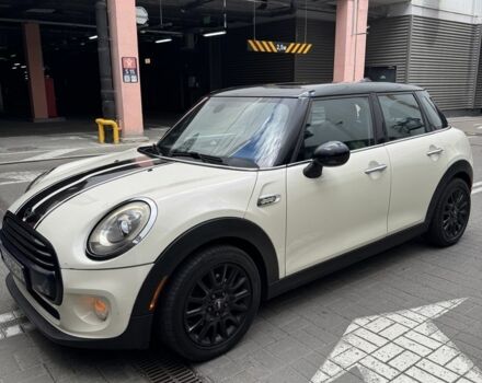 Бежевий Міні Cooper, об'ємом двигуна 1.5 л та пробігом 270 тис. км за 8502 $, фото 1 на Automoto.ua