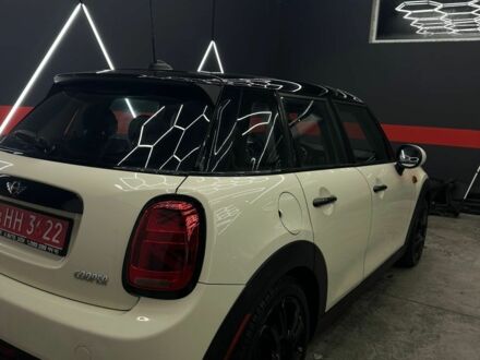 Бежевий Міні Cooper, об'ємом двигуна 1.5 л та пробігом 207 тис. км за 12300 $, фото 1 на Automoto.ua