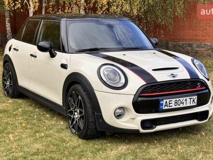 Бежевый Мини Купер, объемом двигателя 2 л и пробегом 95 тыс. км за 16000 $, фото 1 на Automoto.ua