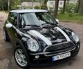 Черный Мини Купер, объемом двигателя 1.6 л и пробегом 256 тыс. км за 4700 $, фото 1 на Automoto.ua