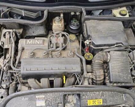 Чорний Міні Cooper, об'ємом двигуна 1.6 л та пробігом 125 тис. км за 4500 $, фото 24 на Automoto.ua