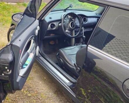 Чорний Міні Cooper, об'ємом двигуна 1.6 л та пробігом 125 тис. км за 4500 $, фото 15 на Automoto.ua