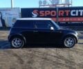 Чорний Міні Cooper, об'ємом двигуна 1.6 л та пробігом 240 тис. км за 4500 $, фото 1 на Automoto.ua