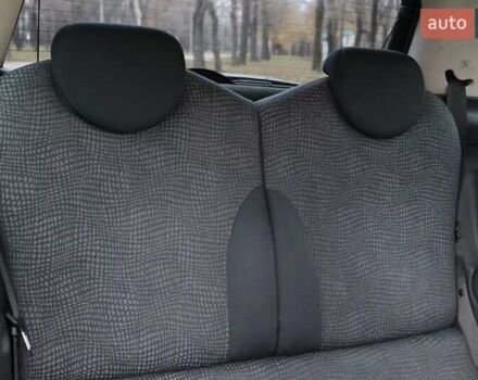 Черный Мини Купер, объемом двигателя 1.6 л и пробегом 186 тыс. км за 5500 $, фото 16 на Automoto.ua