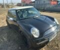 Черный Мини Купер, объемом двигателя 1.6 л и пробегом 180 тыс. км за 5200 $, фото 5 на Automoto.ua