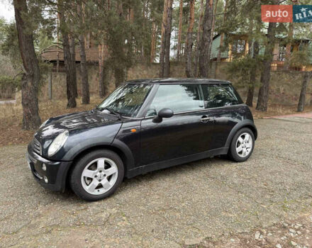 Черный Мини Купер, объемом двигателя 1.6 л и пробегом 208 тыс. км за 4300 $, фото 4 на Automoto.ua