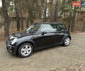Черный Мини Купер, объемом двигателя 1.6 л и пробегом 208 тыс. км за 4300 $, фото 4 на Automoto.ua