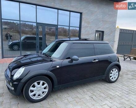 Черный Мини Купер, объемом двигателя 1.6 л и пробегом 250 тыс. км за 4300 $, фото 7 на Automoto.ua