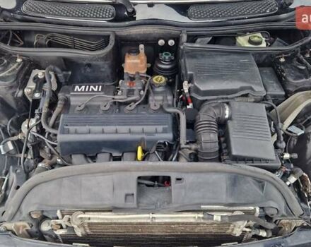 Чорний Міні Cooper, об'ємом двигуна 1.6 л та пробігом 230 тис. км за 5450 $, фото 18 на Automoto.ua