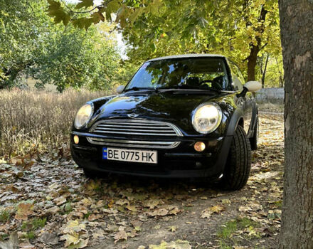 Черный Мини Купер, объемом двигателя 1.6 л и пробегом 198 тыс. км за 4700 $, фото 15 на Automoto.ua