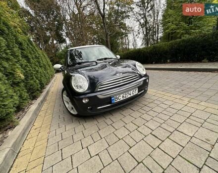 Чорний Міні Cooper, об'ємом двигуна 1.6 л та пробігом 240 тис. км за 5300 $, фото 4 на Automoto.ua