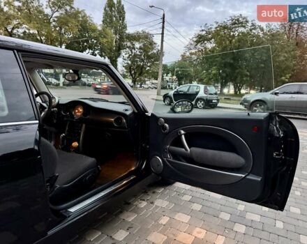 Черный Мини Купер, объемом двигателя 1.6 л и пробегом 123 тыс. км за 5999 $, фото 19 на Automoto.ua