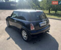 Черный Мини Купер, объемом двигателя 1.6 л и пробегом 175 тыс. км за 5900 $, фото 3 на Automoto.ua