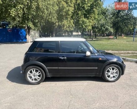 Черный Мини Купер, объемом двигателя 1.6 л и пробегом 175 тыс. км за 5900 $, фото 1 на Automoto.ua