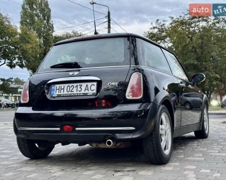 Черный Мини Купер, объемом двигателя 1.6 л и пробегом 123 тыс. км за 5999 $, фото 45 на Automoto.ua