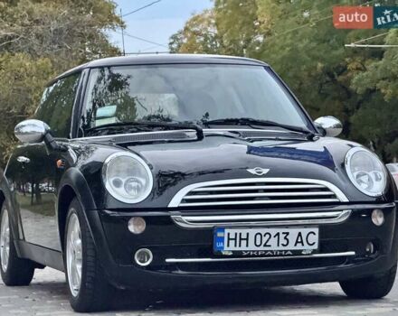 Черный Мини Купер, объемом двигателя 1.6 л и пробегом 123 тыс. км за 5999 $, фото 4 на Automoto.ua