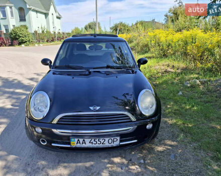 Черный Мини Купер, объемом двигателя 1.6 л и пробегом 194 тыс. км за 4100 $, фото 1 на Automoto.ua