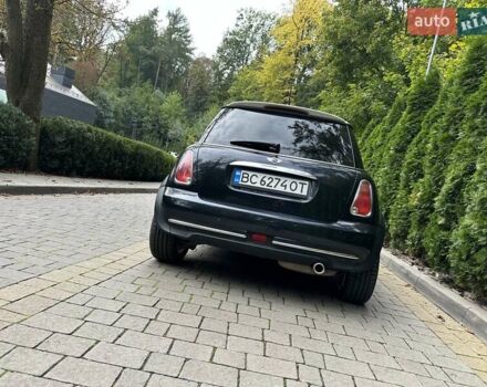 Чорний Міні Cooper, об'ємом двигуна 1.6 л та пробігом 240 тис. км за 5300 $, фото 3 на Automoto.ua