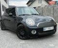 Черный Мини Купер, объемом двигателя 1.6 л и пробегом 250 тыс. км за 5600 $, фото 14 на Automoto.ua