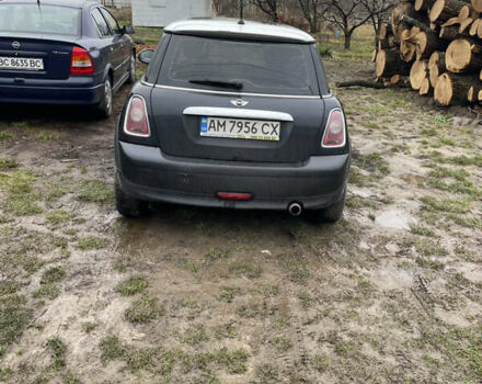 Черный Мини Купер, объемом двигателя 1.6 л и пробегом 251 тыс. км за 3600 $, фото 4 на Automoto.ua