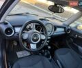 Черный Мини Купер, объемом двигателя 1.4 л и пробегом 200 тыс. км за 4600 $, фото 5 на Automoto.ua