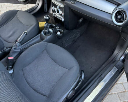 Чорний Міні Cooper, об'ємом двигуна 1.6 л та пробігом 194 тис. км за 6000 $, фото 16 на Automoto.ua