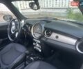 Черный Мини Купер, объемом двигателя 1.4 л и пробегом 271 тыс. км за 6000 $, фото 3 на Automoto.ua