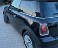 Черный Мини Купер, объемом двигателя 1.4 л и пробегом 162 тыс. км за 6600 $, фото 11 на Automoto.ua